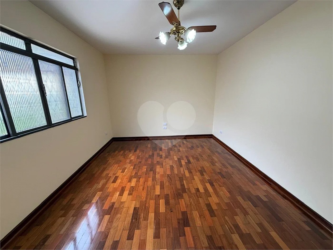 Excelente Casa de Esquina na Vila Monteiro – Oportunidade para Moradia ou Comércio