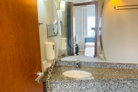 Flat mobiliado a venda na Bela Vista com 1 vaga de garagem .