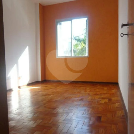 Apartamento à venda na região de Pari