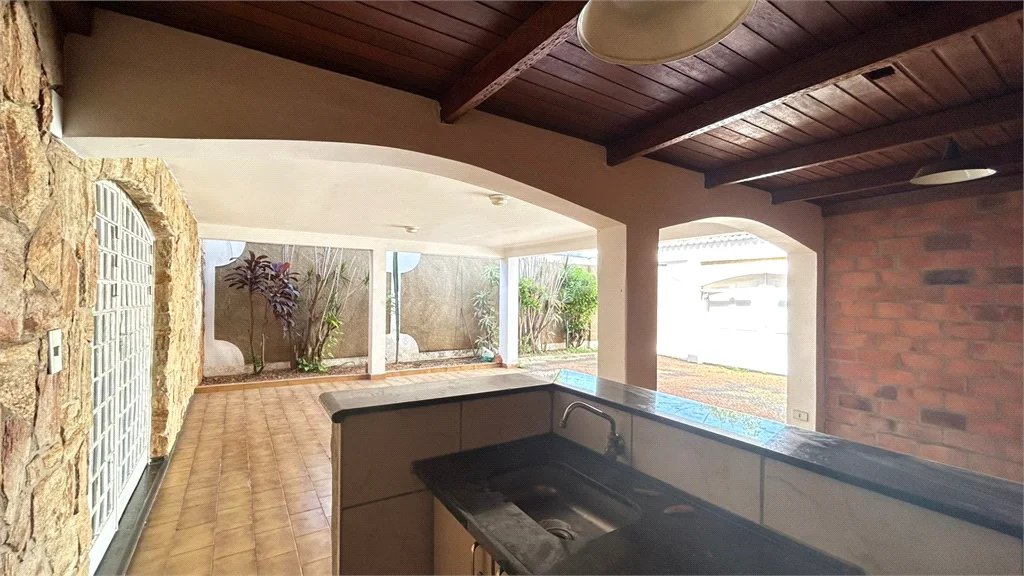 Venda Casa com 4 Dormitórios no Parque Santa Cecília