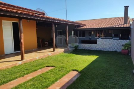 Casa à Venda no Jardim Regina – Brotas