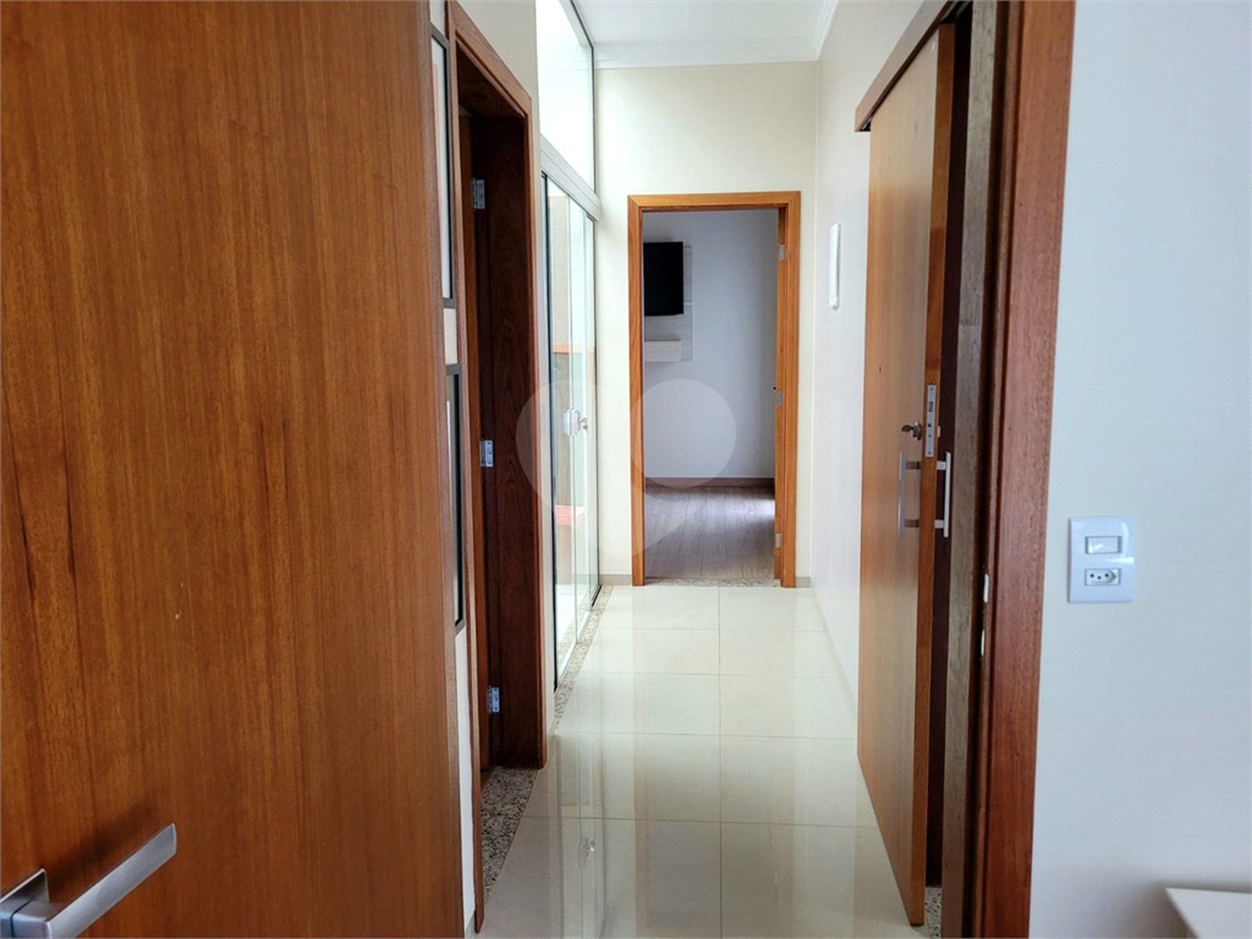 Casa térrea para venda em Araraquara/SP.