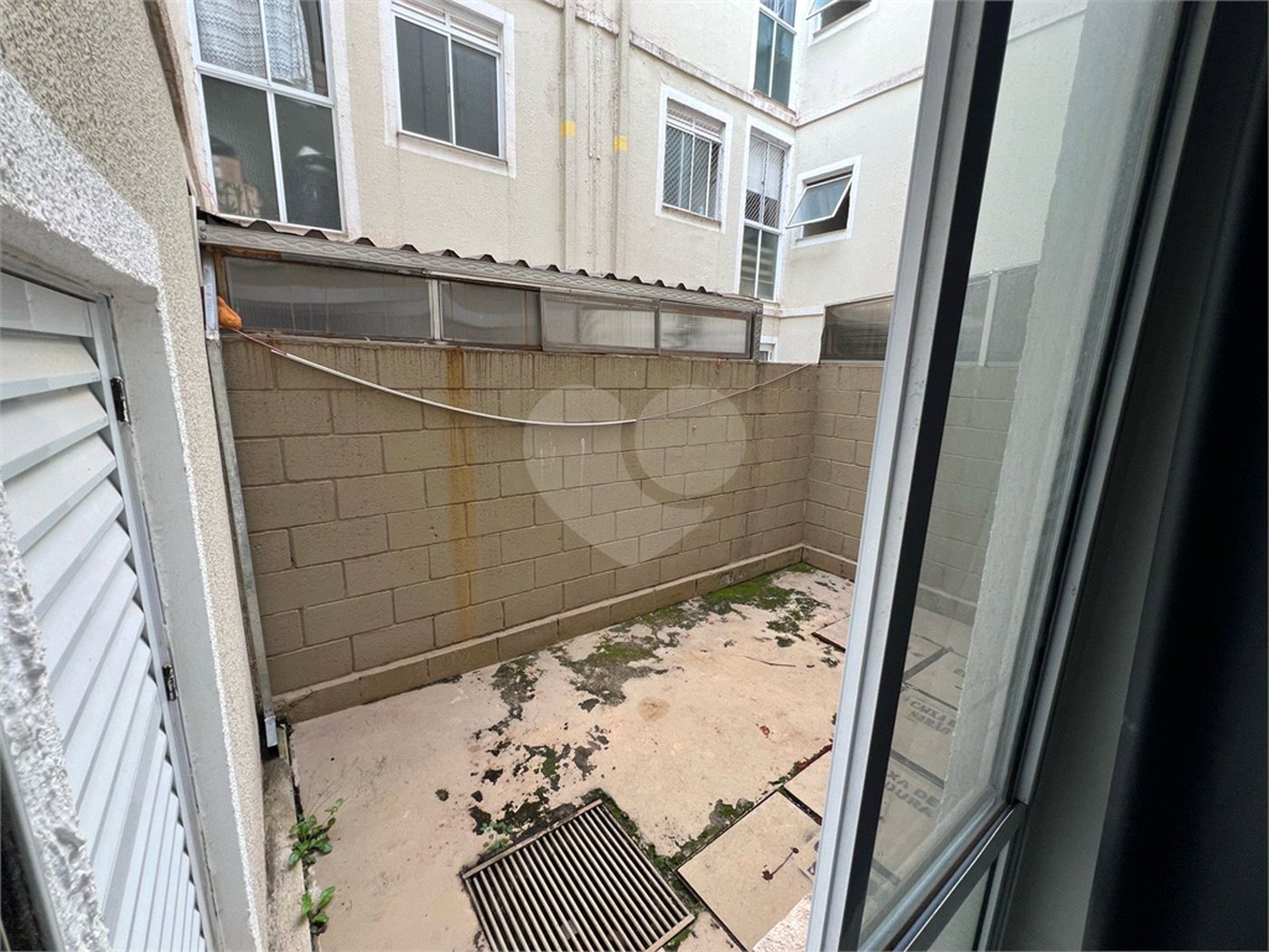 Apartamento térreo com 2 dormitórios