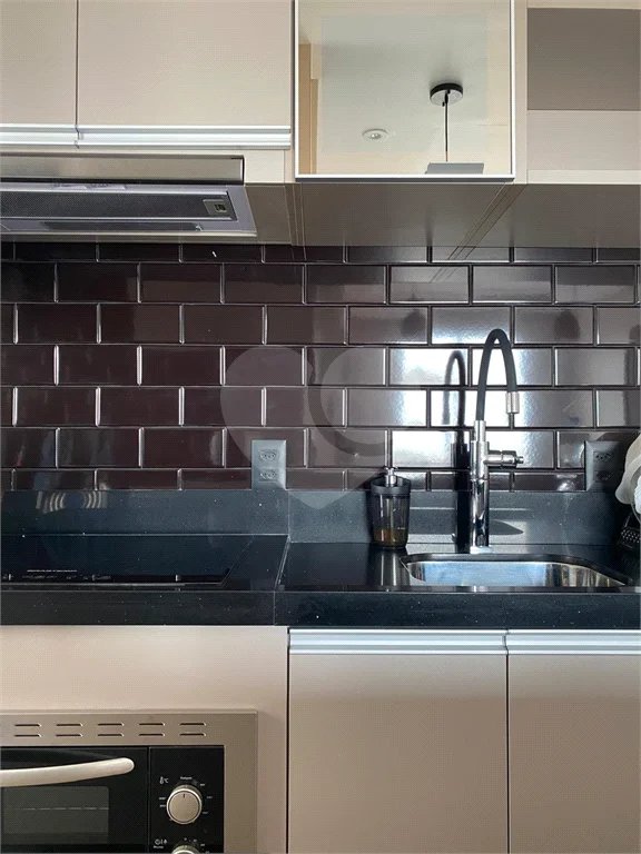 EXCELENTE APARTAMENTO Localizado no bairro do Bom Retiro próximo à Avenida Santos Dumont, com acesso