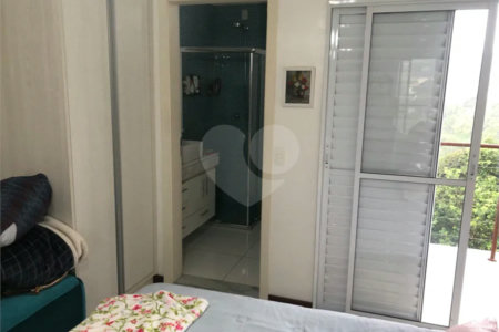 Apartamento em Bragança Paulista com 1 suíte, cozinha americana, varanda, 1 vaga garagem, área lazer com piscina e salão de festas