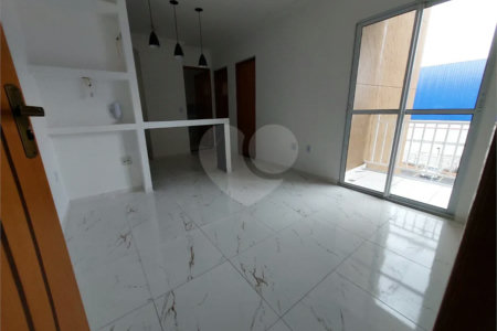 Apartamento à venda com 2 quartos e 1 vaga na Vila Nova Bonsucesso