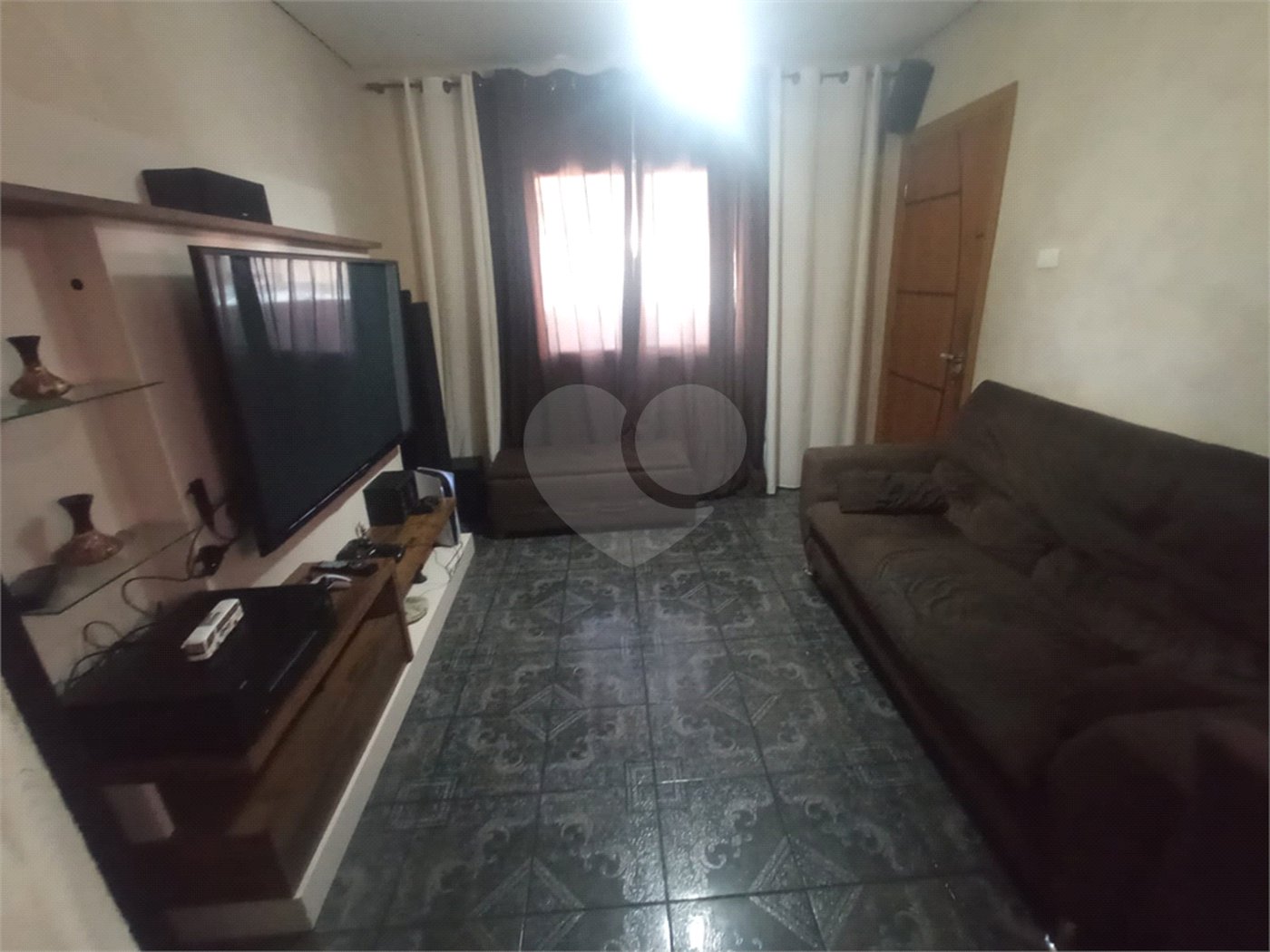 Casa com 60m², 2 dormitórios, 2 vagas, à venda na Vila Fachini