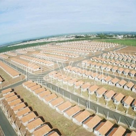 Terreno com 179,17 m² de área total.