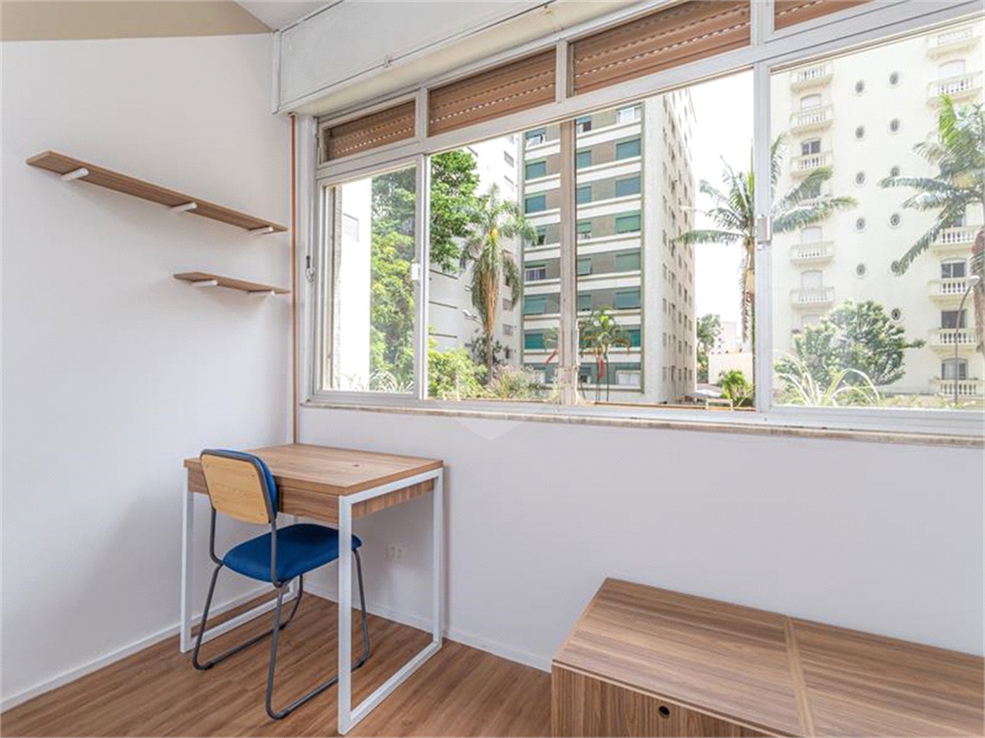 Reformado! TodoMobiliado ! Ar cond. ! 145 m2 úteis! Av Paulista á 2 quadras! Tudo perto!