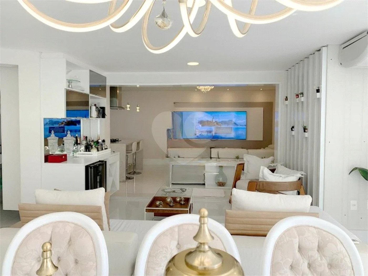 APARTAMENTO À VENDA NA MOOCA 3 DORMITÓRIOS, 129 m2 Condominio Clube Aceita Permuta