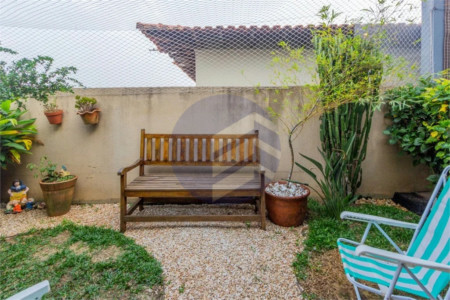 Casa à venda com 3 quartos, sendo 3 suítes, em Butantã, São Paulo - SP