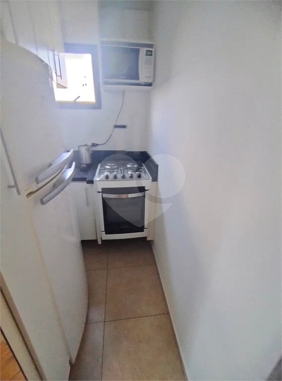 Apartamento mobiliado em Moema, - 1 quarto, sala e cozinha - 1 vaga
