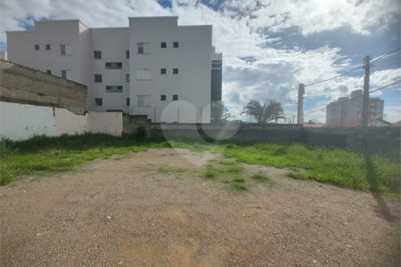 Terreno em Atibaia com 600 metros, pronto para construir, perfil para projetos residenciais e comerciais, excelente localização