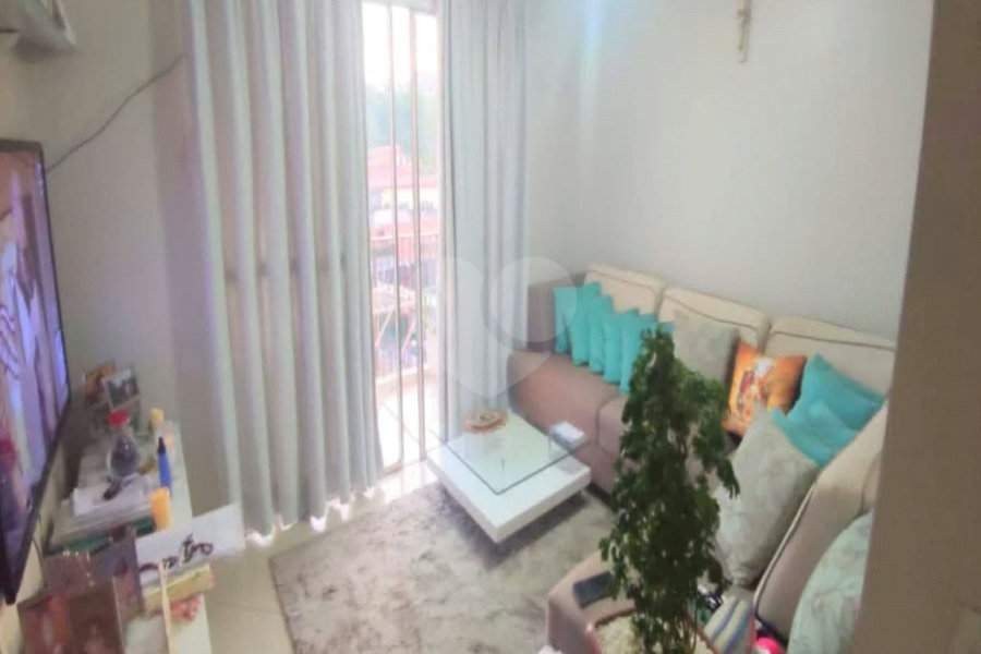 Apartamento à venda com 2 quartos, sendo 1 suíte,  em Jardim Itacolomi, São Paulo, SP