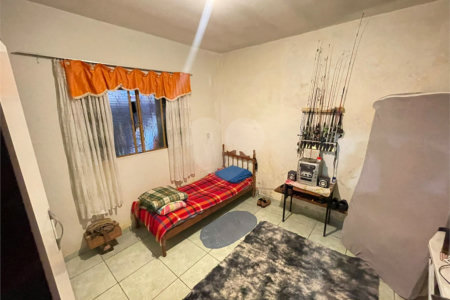 Casa térrea para venda na Vila Nossa Senhora de Fátima.