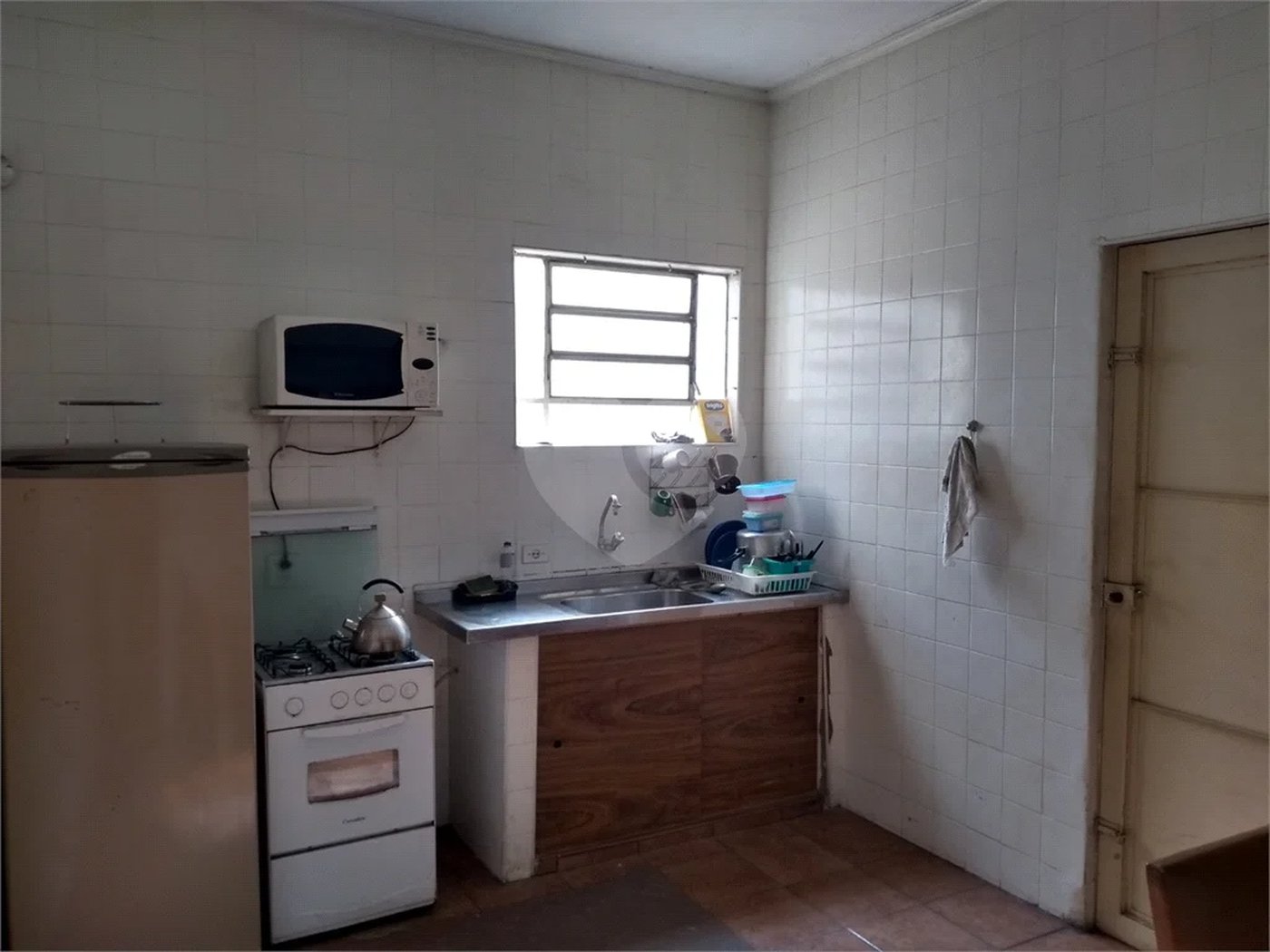 Imóvel Comercial com 6 Quartos e 2 banheiros à Venda, 445 m²