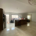 Excelente casa toda reformada e com otimo acabamento com churrasqueira e piscina