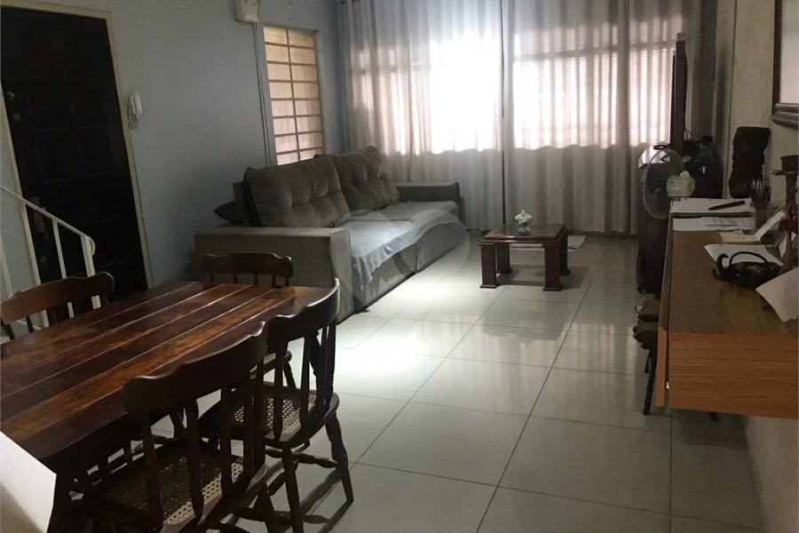 Sobrado à venda com 3 quartos em Vila Guilherme, São Paulo, SP