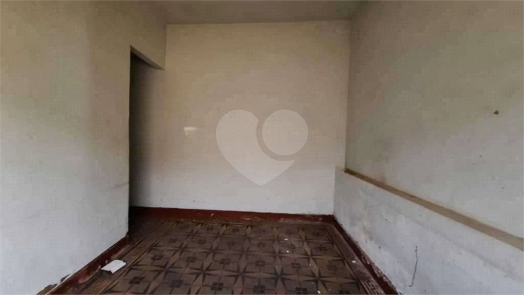 Casa térrea no Jardim São Carlos.