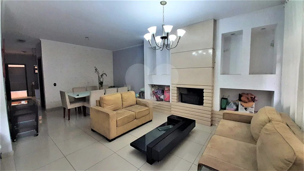 Vende-se Casa incrível no Jardim Prudência!
