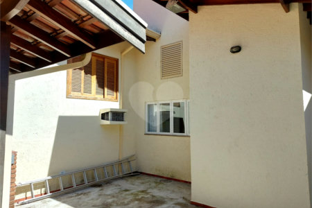 Casa charmosa e elegante localizada no deslumbrante Condomínio Villagio Capriccio Louveira SP
