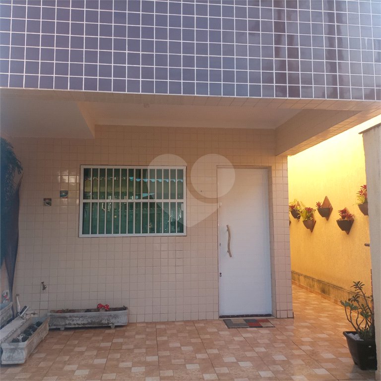 Sobrado á venda - Praia Grande