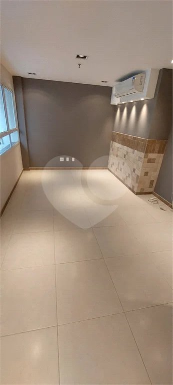 Sala comercial para locação no Paraíso