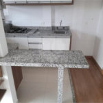 APARTAMENTO DE 44,5 M² COM 01 DORMITÓRIO E COZINHA COM ARMÁRIOS, VARANDA GOURMET E VAGA PARA LOCAÇÃO EM SANTANA