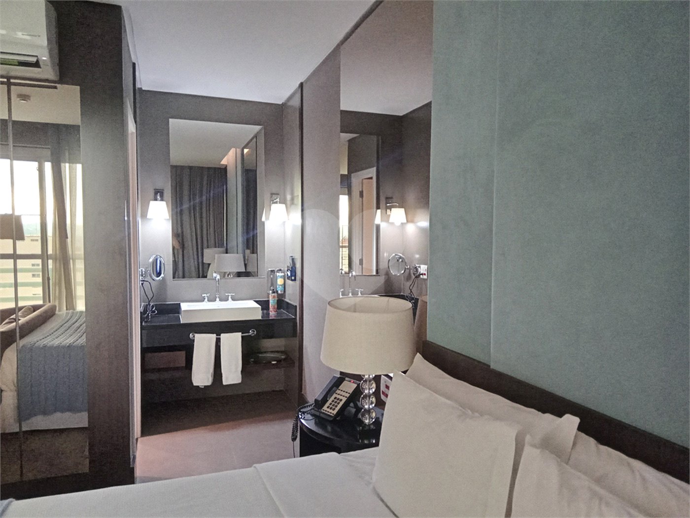 Excelente oportunidade para investidores - Flat a venda no sistema pool do hotel Ca'd'oro.