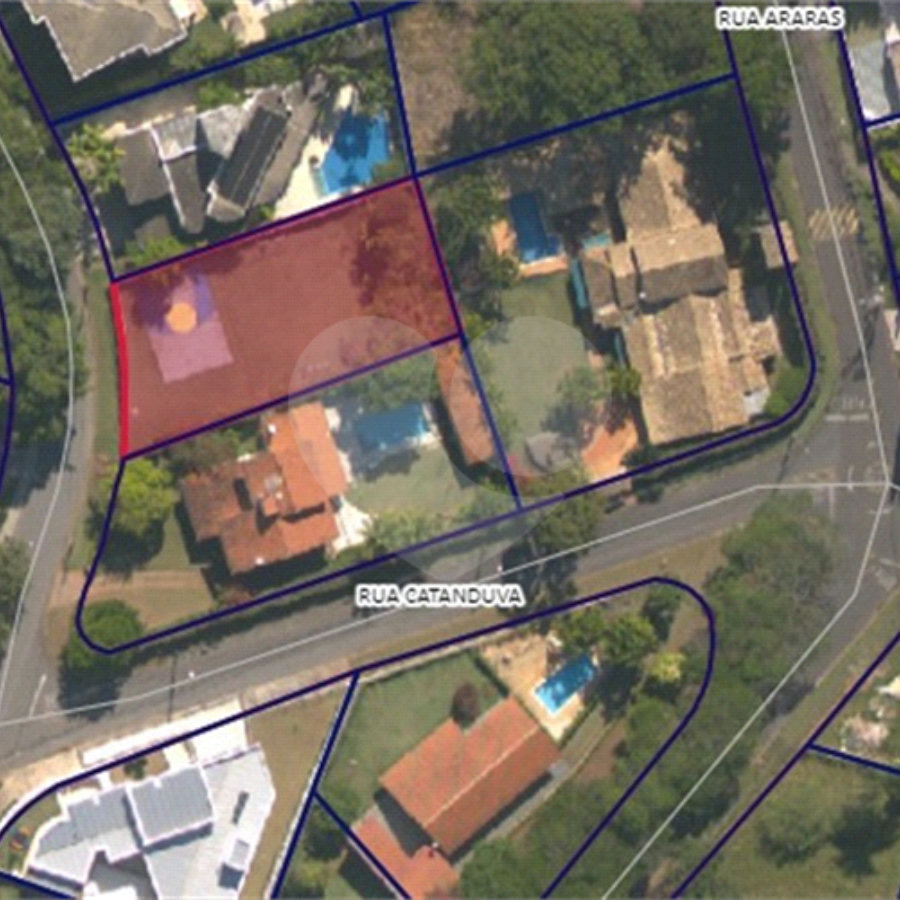 Terreno / Lote a Venda no Condomínio Marambaia em Vinhedo/SP