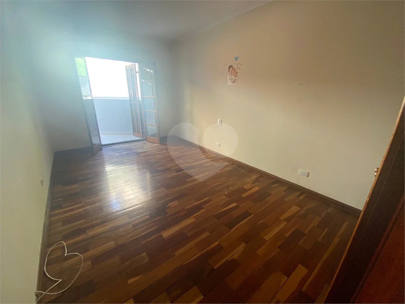 Sobrado com 3 quartos 1 suíte e 6 vagas de garagem no Jardim Guapira