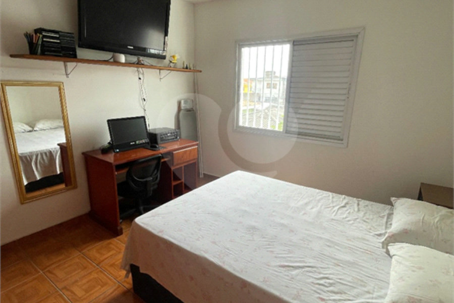 Casa Sobrado na Vila Jardim Formosa, 2 dormitórios, 2 vagas de garagem