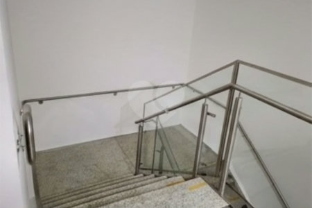 PRÉDIO MONOUSUÁRIO - LOJA CORPORATIVA DE ALTO PADRÃO - BORBA GATO