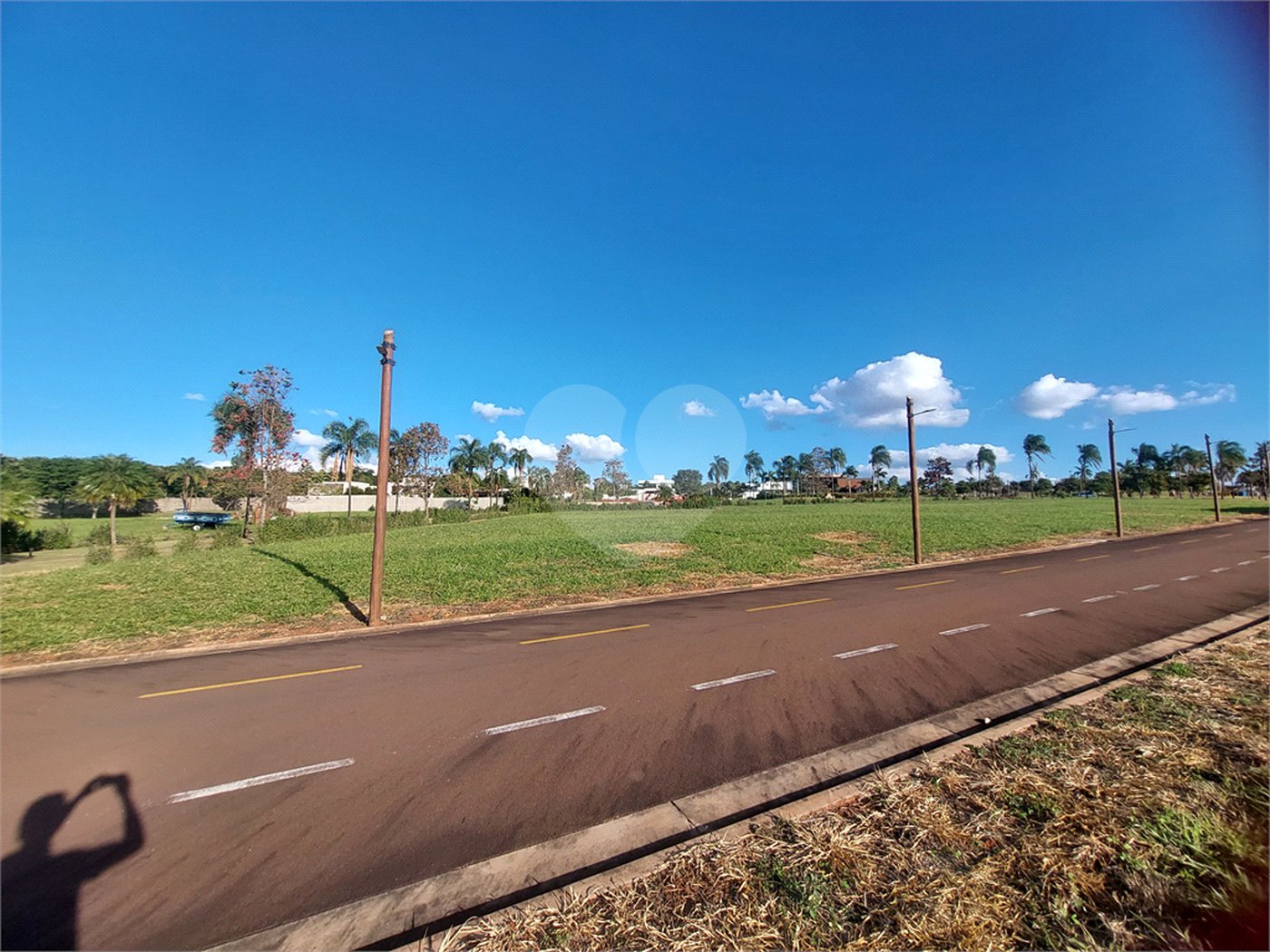 1008m² de frente pro campo de golf
