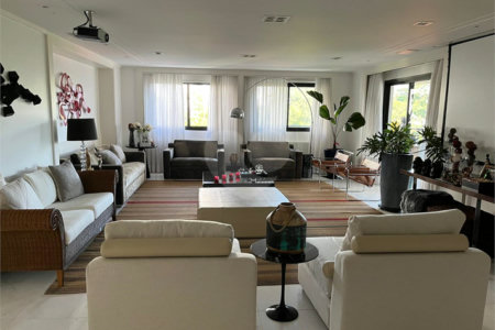 Apartamento à venda com 4 suítes em Jardim Marajoara, São Paulo, SP