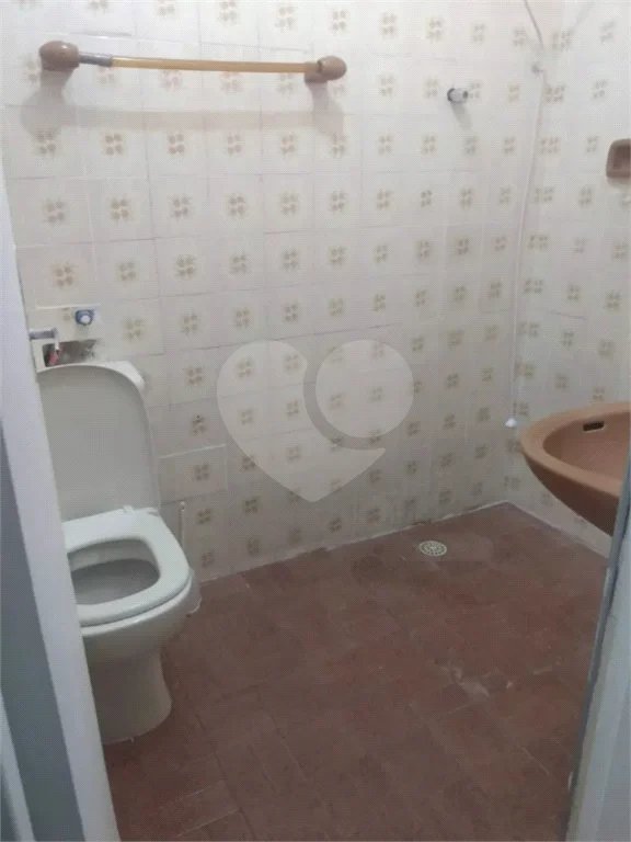 Duas casas com área total de 220m², 4 dormitórios, 3 suítes, 1 vaga de garagem, à venda em Pirituba