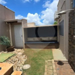 Casa em condomínio Alvorada em Araraquara com 3 dormitórios e piscina
