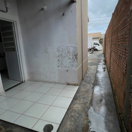 Casa à venda com 2 quartos no condomínio Eco Ville 3, Três Lagoas - MS