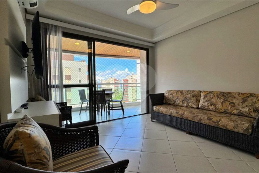 Apartamento à venda com 3 quartos, sendo 1 suíte,  em Riviera de São Lourenço, Bertioga, SP