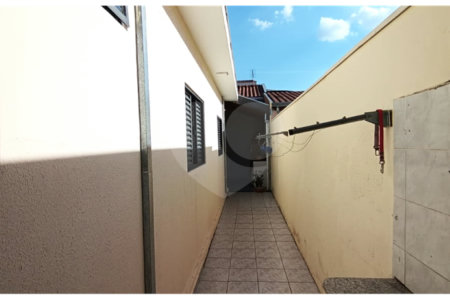 Casa à venda com 3 quartos, sendo 1 suíte, em Vila Boa Vista, São Carlos - SP