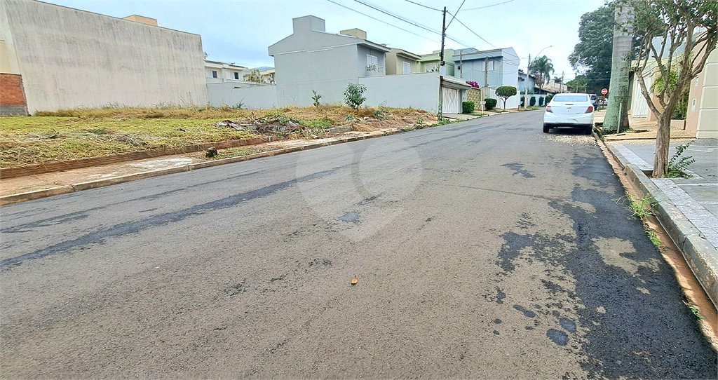 Terreno Amplo e Bem Localizado no Planalto Paraíso em São Carlos