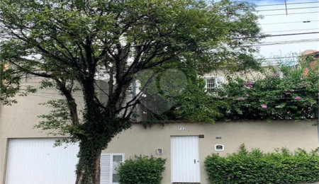 Casa à venda com 3 suítes em Jardim da Glória, São Paulo, SP