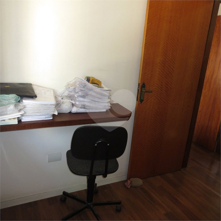 Sobrado na Saúde c/3 quartos, sendo 1 suíte, 3 vagas paralelas -metrô Saúde