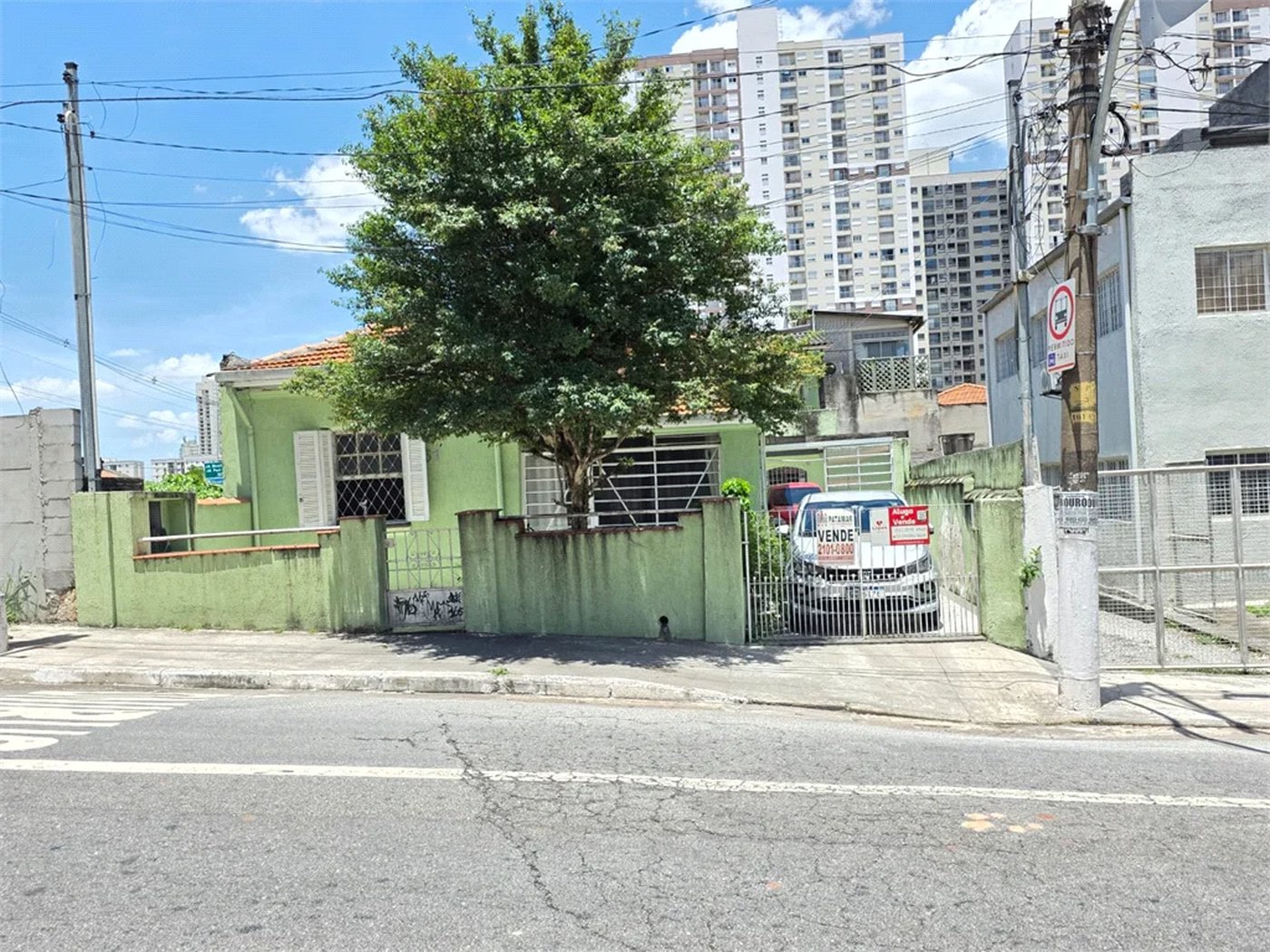 RARIDADE NA VILA SÔNIA! 2 CASAS NO MESMO TEERRENO , PODENDO SER TRANSFORMADAS EM KITCHNETS NA PORTA DO METRÔ - Você não vai encontrar outra oportunidade como esta! 280 m2 | Ideal para Studios
