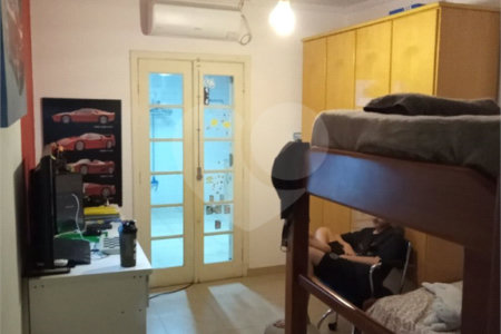 Sobrado residencial com 3 dorm. 1 suíte e 1 vaga de garagem, entre a Saúde e o Alto do Ipiranga