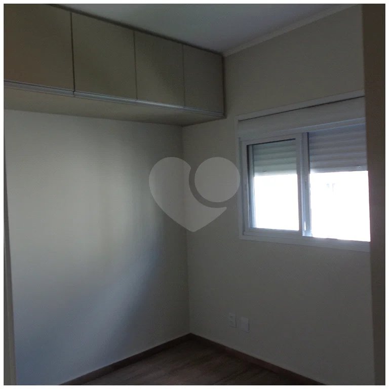 Apartamento de 2 quartos com garagem para alugar em Santa Cecília