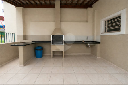Apartamento à venda com 3 quartos, sendo 1 suíte - no condomínio Carlos Magno, São Carlos - SP