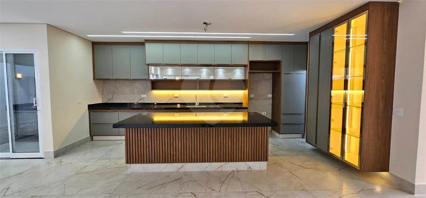 Casa à venda com 3 Suítes em Condomínio - Piracicaba/SP