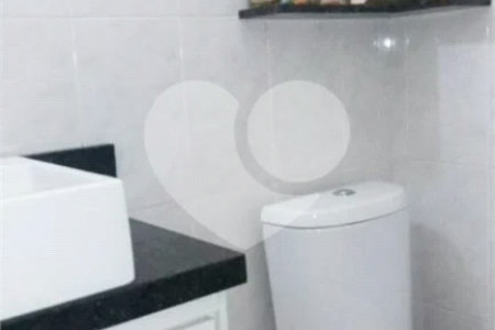 Lindo Sobrado em Condomínio