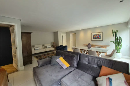 Apartamento à venda com 2 quartos, sendo 1 suíte, em Vila Andrade, São Paulo, SP